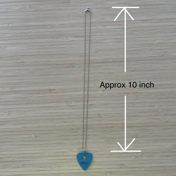 Guitar Picks Necklace - Picture 5 of 5